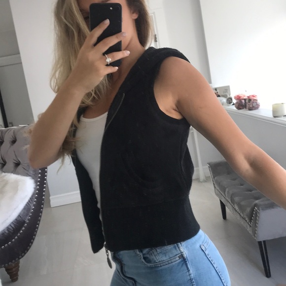 Fuzz Sweater - Picture 4 of 7